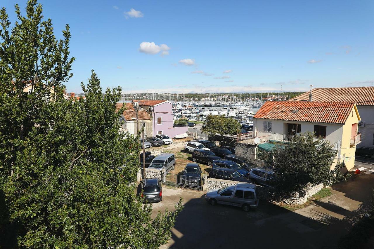 ביוגראד נה מורו Apartments Vedrana מראה חיצוני תמונה